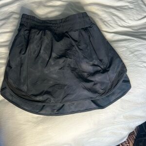 Lululemon tennis skirt size 4
